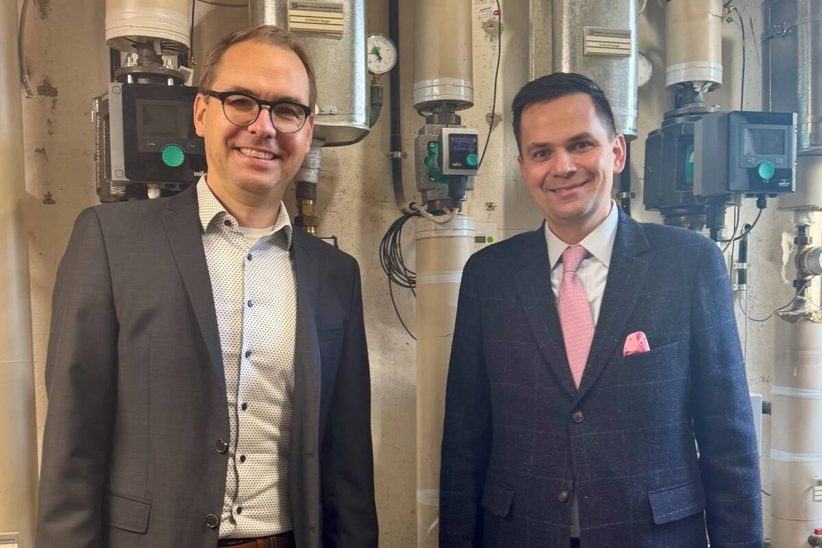 Foto (Böhme), v. l.: Andreas Weigand und Bürgermeister Emanuel Staffler