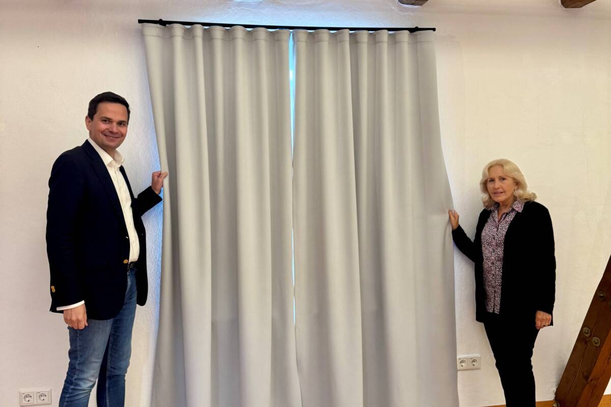 Foto (Böhme): Bürgermeister Emanuel Staffler und Seniorenreferentin Dr. Gabriele Klöckler freuen sich über die neuen Möglichkeiten